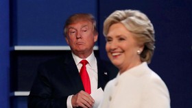 Skandal Email, Trump Tuding Clinton Dilindungi Sistem Korup