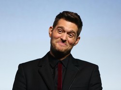 Michael Buble Berhenti Main Medsos usai Anak Divonis Kanker