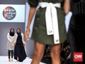 Puluhan Ribu Pecinta Mode Padati Jakarta Fashion Week