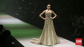Refleksi Dramatis Tex Saverio di JFW 2017