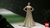 Refleksi Dramatis Tex Saverio di JFW 2017 Perhelatan hari pertama Jakarta Fashion Week atau JFW pada Sabtu (22/10) dipungkas secara dramatis oleh Tex Saverio.