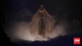 Refleksi Dramatis Tex Saverio di JFW 2017 Perhelatan hari pertama Jakarta Fashion Week atau JFW pada Sabtu (22/10) dipungkas secara dramatis oleh Tex Saverio.