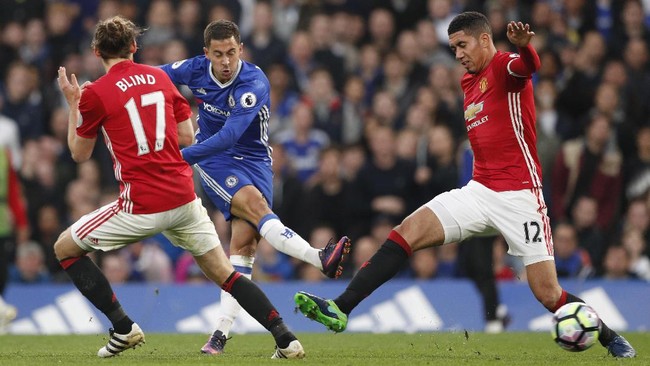 Chelsea sukses tampil dominan dan menghancurkan Manchester United dengan skor 4-0 di Stamford Bridge.