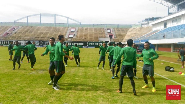 Tim pelatih timnas Indonesia senior yakin kualitas pemain inti dan pemain pelapis timnas Indonesia senior memiliki kualitas yang relatif setara.