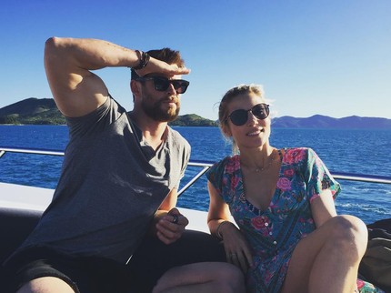 Hadiah Ultah Antimainstream Chris Hemsworth untuk sang Istri