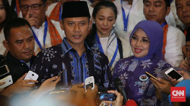 Agus Yudhoyono mengkritik penegakan hukum yang tajam ke bawah dan lemah ke atas. Hal tersebut, menurut Agus, memicu sejumlah persoalan sosial di Jakarta.