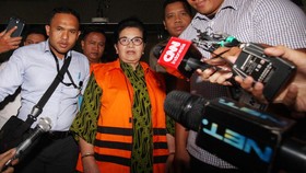 Siti Fadilah Didakwa Terima Suap Pengadaan Tanpa Lelang