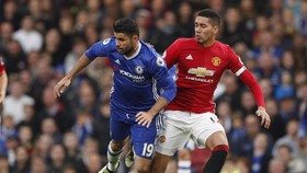 Rating Nol untuk Chris Smalling Saat Lawan Chelsea