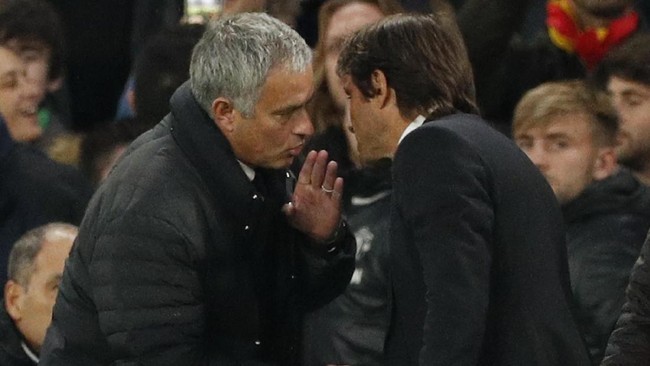 Jose Mourinho dan Antonio Conte bisa menjadi babak baru perseteruan antarmanajer di Liga Primer Inggris. Keduanya berselisih sejak kali pertama bertemu.