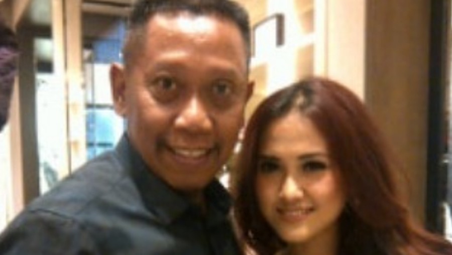 Tukul Arwana sudah go public soal hubungannya dengan penyanyi Meggy Diaz. Hubungan ini makin terendus pascakepergian mendiang Susiana.