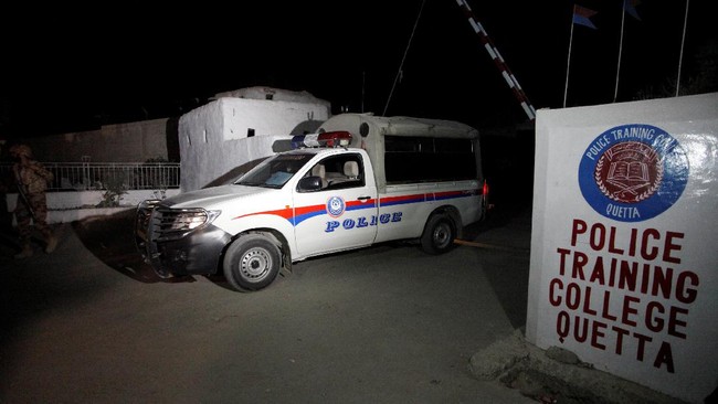 Selain ISIS, kelompok Taliban Pakistan faksi Hakeemullah Mehsud juga mengklaim serangan ini, melalui pernyataan yang dirilis lewat email. 