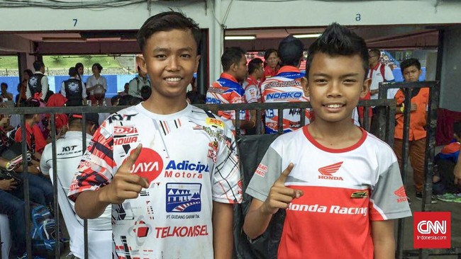 Tak semua pebalap muda peserta coaching clinic merupakan penggemar Marc Marquez. Ada pula yang merupakan penggemar Valentino Rossi.