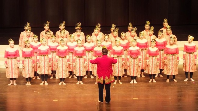 Gunadarma kembali menorehkan prestasi di Busan Choral Festival dan Competition (BCFC), Korea Selatan.