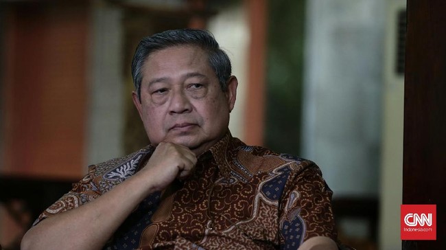 Kuasa hukum Setnov, Maqdir Ismail meminta SBY dan jajarannya saat memerintah dulu menjelaskan rencana pemerintah yang sebenarnya dari proyek e-KTP.