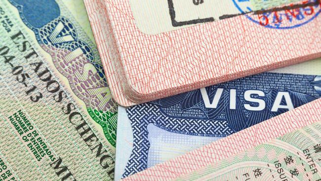 Penduduk Indonesia Bebas Visa ke Uzbekistan Peraturan yang berlaku mulai 10 Februari 2018 itu ditetapkan demi mengembangkan sektor pariwisata Uzbekistan.