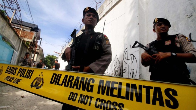 Kaburnya puluhan narapidana membuat kaget warga yang tengah membeli takjil di sekitar Lapas Kelas II B Kutacane, Kabupaten Aceh Tenggara.