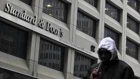 Investasi ke Indonesia Tersumbat Rating Lembaga Internasional