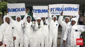 Warga Lakardowo Desak KLHK Adili Perusahaan Penimbun Limbah
