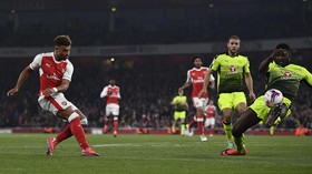 Chamberlain Bawa Arsenal ke Perempat Final Piala Liga