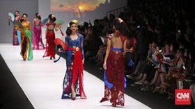 Intepretasi Modern Kebaya Janger Bali dari Anne Avantie