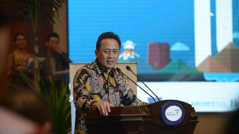 Kepala Badan Ekonomi Kreatif, Triawan Munaf menyampaikan pidatonya mengenai pariwisata Indonesia di acara Sayembara Desain Arsitektur Nusantara.