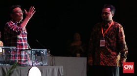 Hobi Pelihara Burung, Djarot Janji Perbaiki Pasar Pramuka
