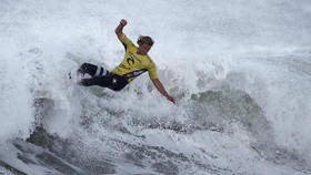Perkenalkan John John Florence, Peselancar Terbaik Dunia