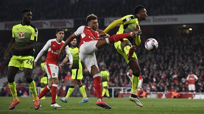 Manajer Arsenal Arsene Wenger menilai peluang The Gunners baru bisa terlihat lebih jelas jika melewati laga-laga sulit pada bulan November mendatang.