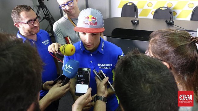 Pebalap Suzuki Ecstar Maverick Vinales berhasil menjadi yang terbaik dalam latihan bebas tiga MotoGP Malaysia. Sementara itu Marc Marquez di tempat kedua.