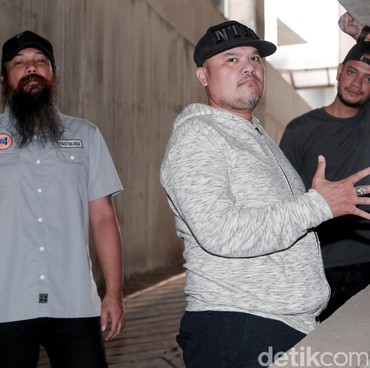 Lirik Lagu Kita - NTRL