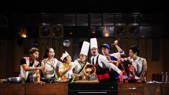 Bertajuk 'Delicious Musical Bibap,' pertunjukan nonverbal memanfaatkan alat masak tersebut menggabungkan tarian, beatbox, b-boying, akrobat dan akapela.