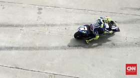 Rossi Nikmati Pertarungan Sengit dengan Iannone