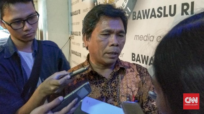 Pelapor praktik politik uang akan dianggap sebagai justice collaborator dalam perkara tindak pidana tertentu oleh tim Sentra Penegakan Hukum Terpadu.