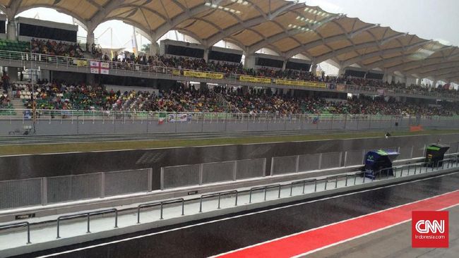 Hujan Deras Menunda Kualifikasi Moto3