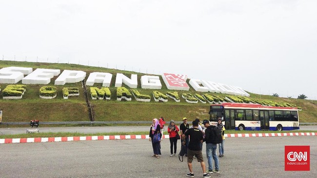 CEO Otoritas MotoGP girang melihat kiprah Sepang sebagai tuan rumah MotoGP. Baik dari segi penyediaan keselamatan, atraksi, hingga penonton.