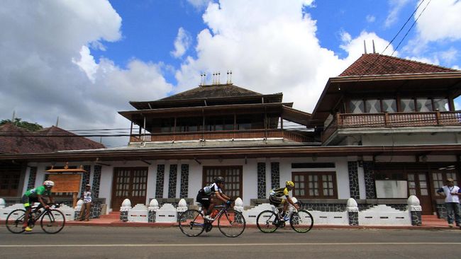 Pada tahun ini, kekayaan Kuningan akan lebih diungkap lewat Tour de Linggarjati (TdL) 2018 yang akan digelar pada 26-28 Oktober.