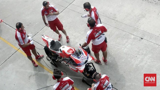 Tim balap asal Italia, Ducati, menjadi yang terbaik dalam tes resmi MotoGP 2017 di sirkuit Sepang, Malaysia, Senin (30/1).