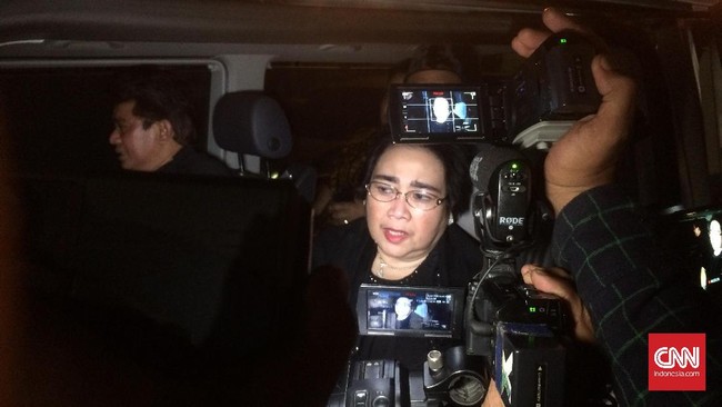 Rachmawati Soekarnoputri pernah berorasi ilmiah “Kembali ke UUD 45”, 16 November, isu yang sama dengan petisi yang dia buat untuk #aksi212.
