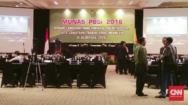 Anggota tim formatur kepengurusan PBSI pimpinan Wiranto menyebutkan desentralisasi hanya salah satu model yang ditawarkan dalam program pembinaan atlet.