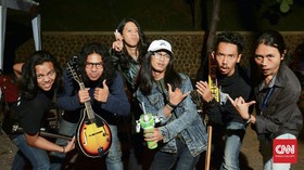 Kala Ratu Horor Suzzanna Dipuja dalam Lirik