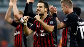 Milan Bercokol di Peringkat Tiga Berkat Gol Bonaventura