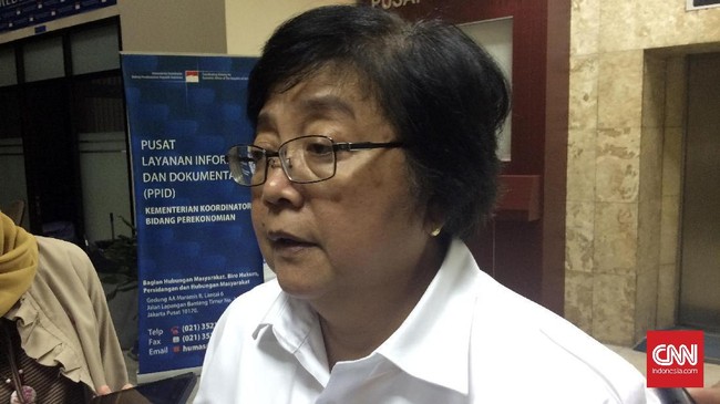 Menteri LHK Siti Nurbaya memerintahkan Gubernur Jawa Tengah Ganjar Pranowo mematuhi hasil Peninjauan Kembali yang dikeluarkan oleh MA soal PT Semen Indonesia.