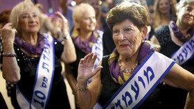 Aksi Penyintas Holocaust di Kontes Kecantikan Israel