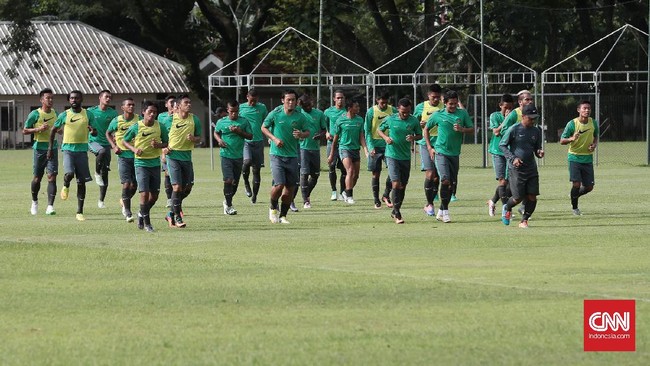 Dokter timnas Indonesia Syarif Alwi mengatakan, Dian Agus Prasetyo harus istirahat selama dua pekan agar cedera hamstringnya bisa pulih total.