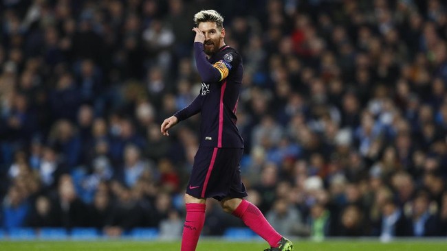 Bintang Barcelona, Lionel Messi dikabarkan perang mulut dengan pemain Manchester City setelah pertandingan selesai.