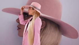 Usai Tampil di Super Bowl, Lady Gaga Bocorkan Konser 'Joanne'