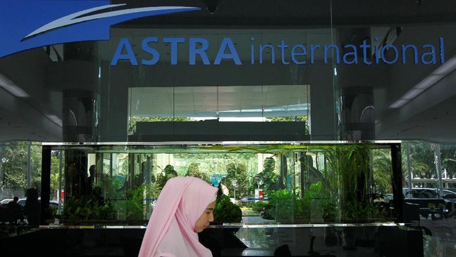 Kuartal I, Penjualan Mobil Astra Merosot 12,02 Persen PT Astra International Tbk (ASII) mencatat jumlah penjualan mobil pada kuartal I 2018 merosot 12,02 persen menjadi hanya 141.952 unit.