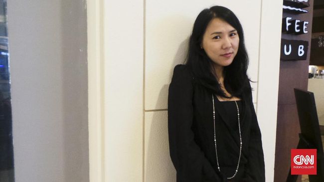 Karya investigasinya Without You: There Is No Us: My Time with the Sons of North Korea's Elite memberi gambaran akan kondisi Korea Utara sebenarnya.