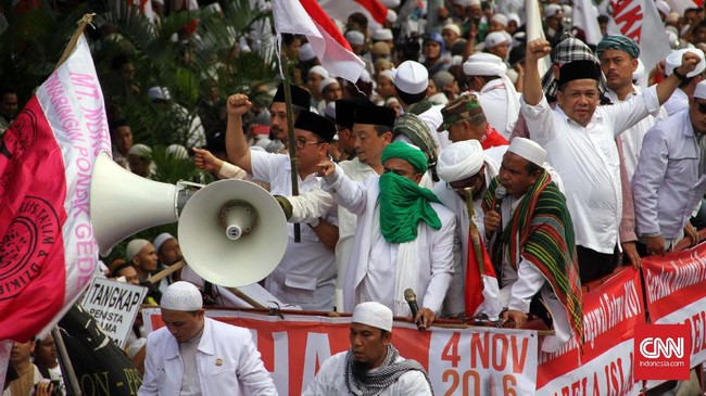 Dua orang pimpinan DPR RI yang pernah ikut demo 411 lalu, tak akan hadir pada aksi 212 nanti. Mereka ke luar negeri dengan kegiatan yang berbeda.