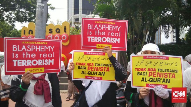 Sentimen agama meningkat itu membuat mayoritas suara pemilih muslim di Jakarta beralih ke sosok Agus Yudhoyono dan Anies Baswedan.